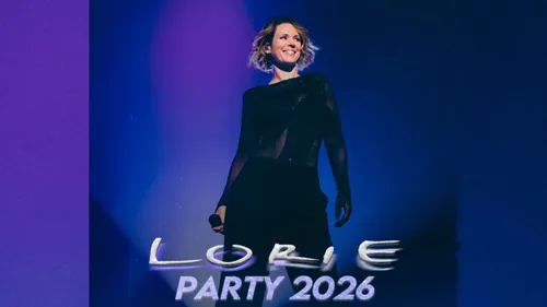 Lorie demande à ses fans de ne plus la toucher en concert