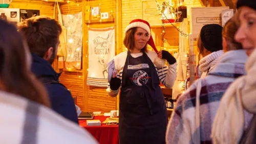 « Montrer le savoir-faire local » : au Marché de Noël de Bordeaux,...