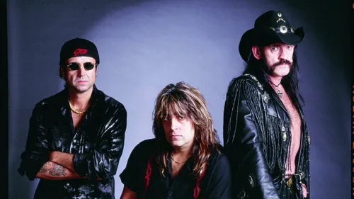 "We Take No Prisoners" : Motörhead sort un coffret de ses singles...
