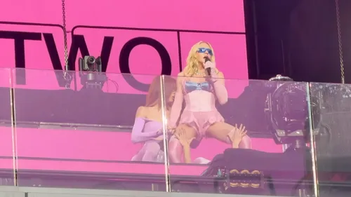 Madonna dévoile "Love Sensation" lors d’un show surprise