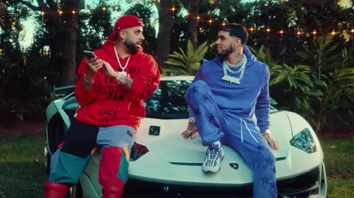 Maluma et Anuel AA révèlent leur duo "Diablo, Qué Chimba"