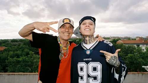 Manu Chao et Santa Fe Klan unissent leurs forces sur « Solamente »