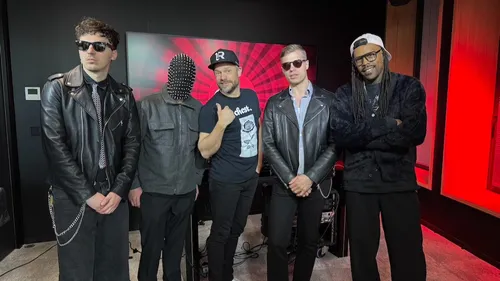 Skip The Use : session acoustique et interview sur Oüi FM (replay)