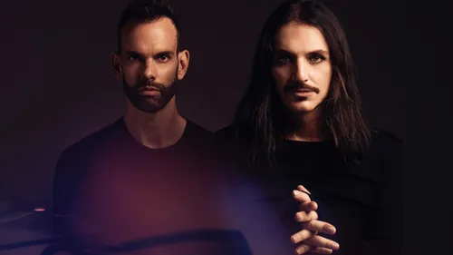 Placebo publiera "This Search For Meaning" avec des bonus inédits