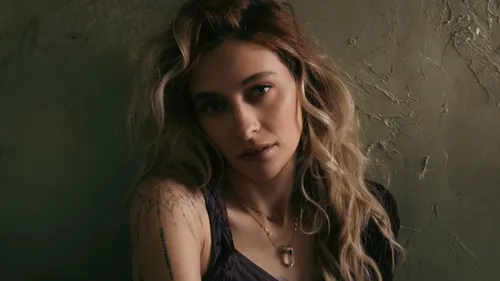 Victime de son succès, Paris Jackson contrainte de changer de salle...
