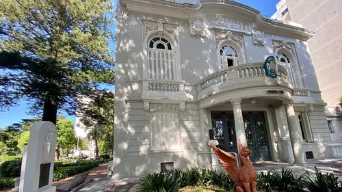 Uruguay : une micronation du "plaisir et de l’amitié", "100%...