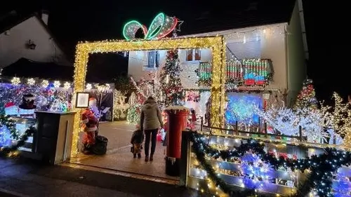 Essonne : un homme crée un village de Noël dans son jardin