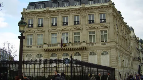 Un vigile tué à l'ambassade du Qatar, un suspect interpellé 
