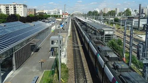 La circulation du RER B interrompue plusieurs heures… suite à un...