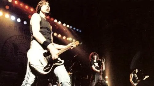 La Fender Precision iconique de Dee Dee Ramone