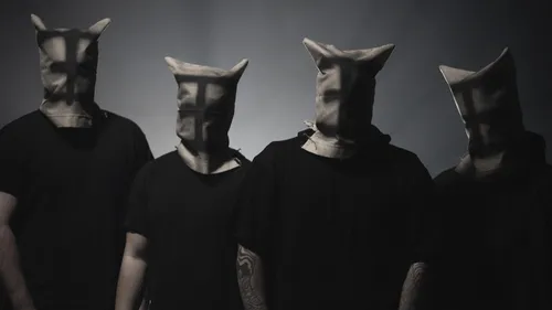 Reflections se sépare de deux membres après une dispute autour de...