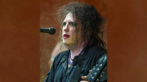 Pourquoi Robert Smith ne voulait pas jouer avec les Rolling Stones
