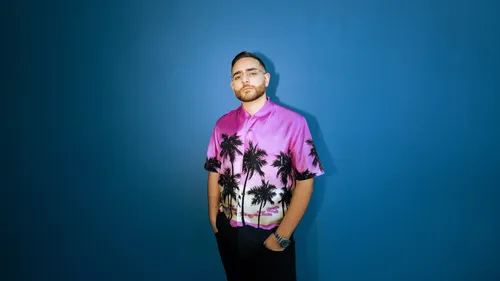 Interview : Comment Rocco Hunt est passé de rappeur à chanteur de...