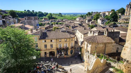 Saint-Émilion dans le Top 10 des villes les plus accueillantes de...