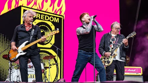 Sex Pistols : Frank Carter fait expulser un spectateur à Denver