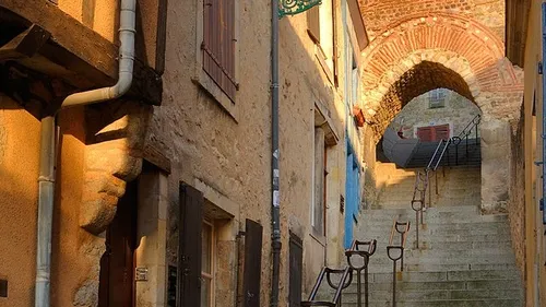 Le Mans : un jeune sarthois organise son propre Pékin Express dans...