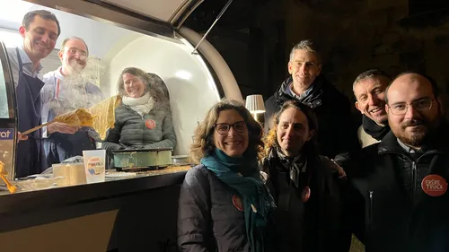 Poitiers : un prêtre lance son food-truck solidaire