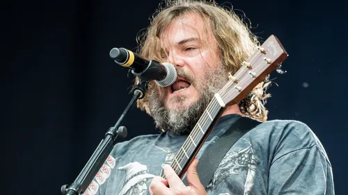 Jack Black chante du Ozzy Osbourne pour les 100 ans de la maman de...