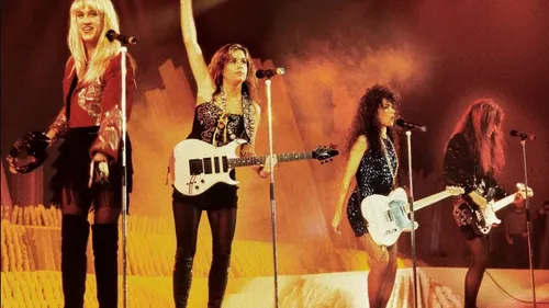 Le Collector du jour : "Walk Like an Egyptian" par les Bangles 