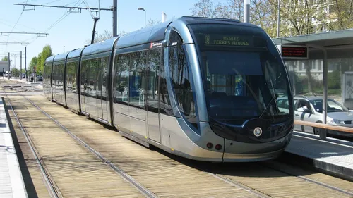 Violences dans la métropole bordelaise : ni tram ni bus après 21...