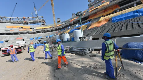 Coupe du monde : "Au Qatar, 95% de la main-d’œuvre est étrangère"