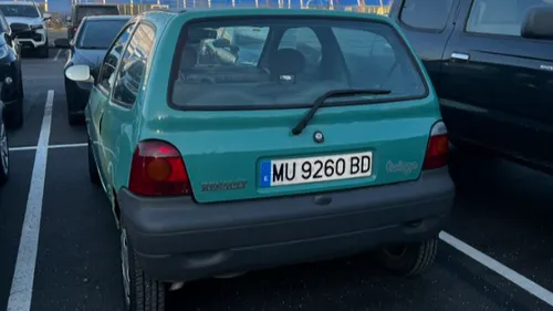 Une Twingo immatriculée en Espagne et repérée aux États-Unis...
