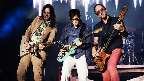 L’incroyable casting du film du groupe Weezer