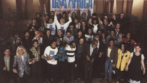 "We Are The World" : le tube solidaire qui a réuni les plus grandes...