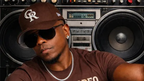 Calvin Richardson signe un retour aux sources du R'n'B avec “Radio...