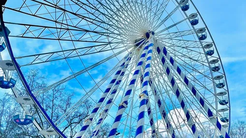 Bordeaux : la Foire aux Plaisirs revient avec ces manèges et de...