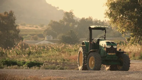 Le gouvernement lance une loi d’urgence agricole : entre...
