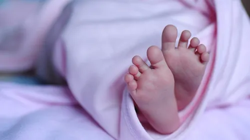 Echangée à sa naissance "par erreur", une femme réclame 3 M d'euros