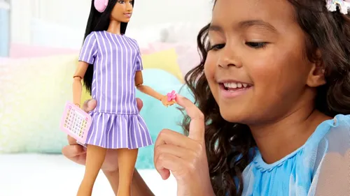 Barbie autiste : pourquoi Mattel fait de l’inclusif 
