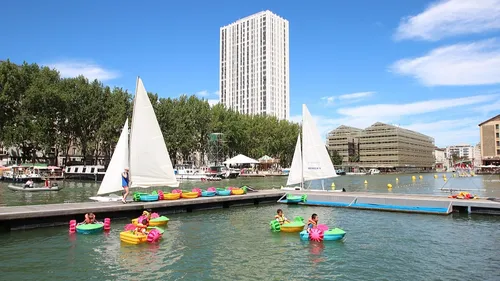 Tous au Parc, comédie musicale, bassins de la Villette… : trois...