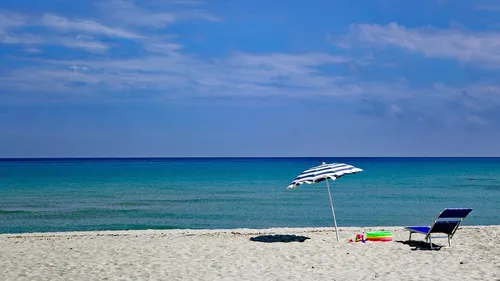 Sardaigne : une plage interdit les parasols 