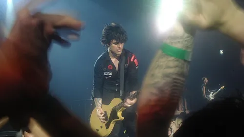Un fan de Green Day sorti de scène par Billie Joe Armstrong (et ça...