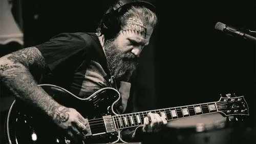 Mastodon rend hommage à Brent Hinds, son chanteur décédé 