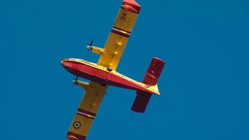 Pourquoi est-ce toujours si compliqué d'avoir des Canadair ?