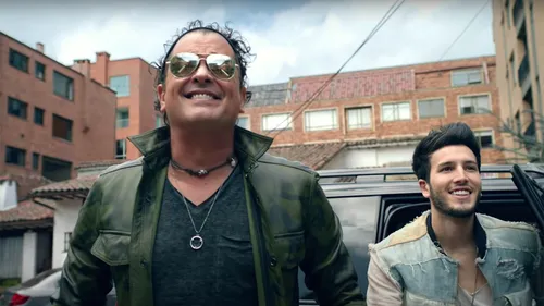 Carlos Vives - Robarte un Beso (Feat. Sebastian Yatra)
