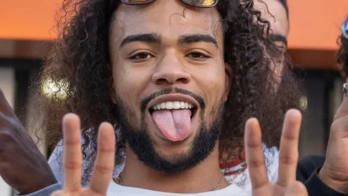 Alonzo, Heuss l'Enfoiré, Gambi et TK : un collectif inattendu prêt...