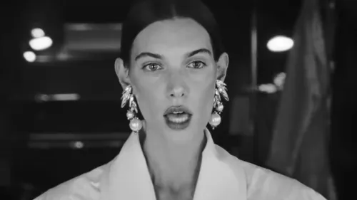 Charlotte Cardin dévoile "The Way We Touch" et collabore avec une...