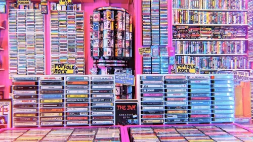 Le 1er disquaire qui ne vend pas de disques !