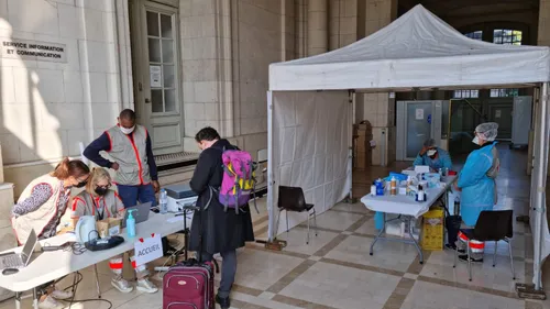 Tours : un centre de dépistage Covid-19 installé à l’Hôtel de Ville