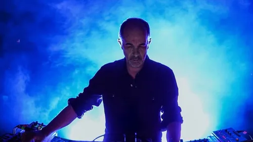 Etienne de Crécy : une tournée mondiale et un nouveau mix