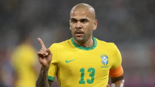 Daniel Alves : l’ex joueur du PSG condamné à quatre ans et demi de...