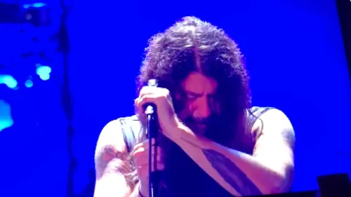 Hommage à Taylor Hawkins : énorme succès du concert des Foo...