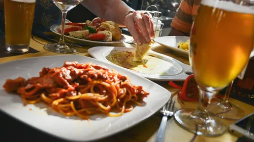 Espagne : il arrivait à manger au resto, sans jamais payer