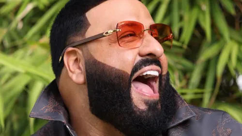 Quand DJ Khaled reçoit un cadeau totalement improbable de la part...