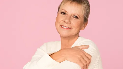 Cinéma : Dorothée, l'animatrice star des années 90, sera au casting...