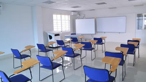 Suppressions de postes : pourquoi la mobilisation des enseignants...